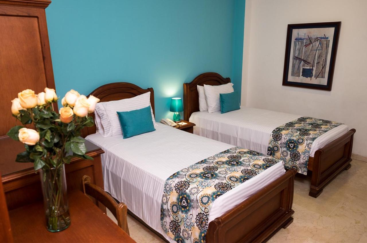 Hotel Castellana Real Cali Exterior photo