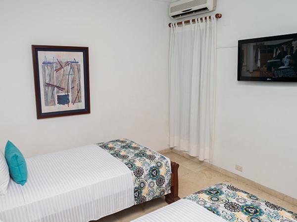 Hotel Castellana Real Cali Exterior photo